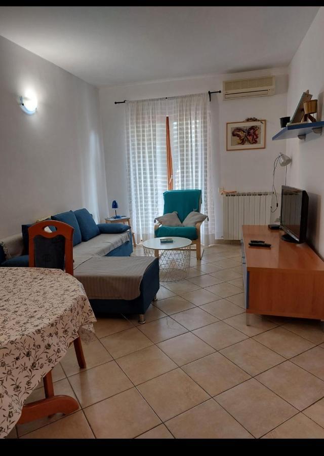 Apartments Graciela Πούλα Εξωτερικό φωτογραφία