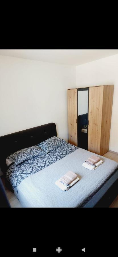 Apartments Graciela Πούλα Εξωτερικό φωτογραφία